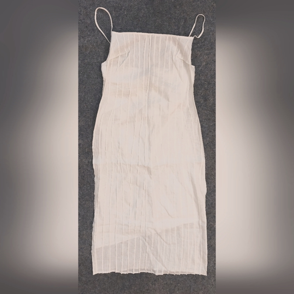 Subtle Studios Dress, Smocked Linen Slip Dress. White color.  Size L